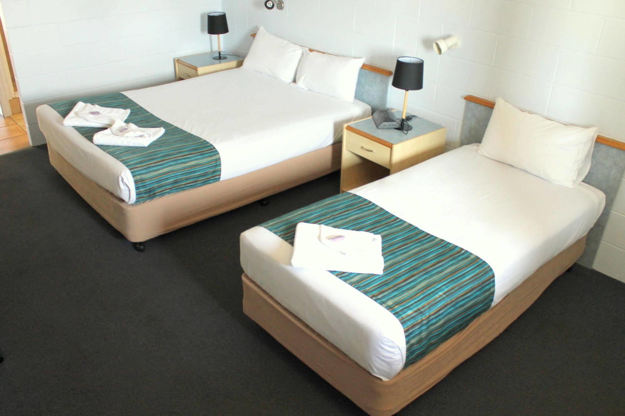 Rocky Glen Hotel Motel Gladstone Buitenkant foto